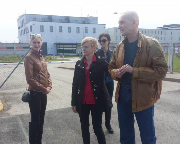 Valdur with his neice Monika and her two daughters, Madli and Maaria. 