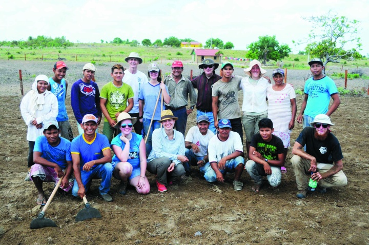 Volunteers at the United Youth Corps project in Brazil. 